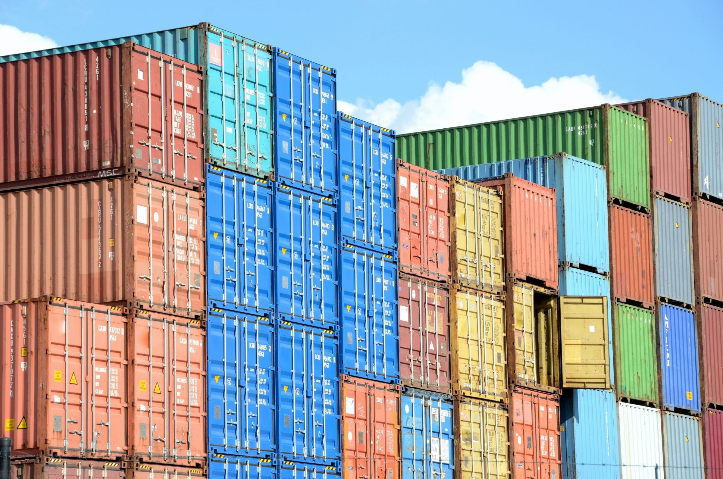 How to Track Shipping Containers with IoT
